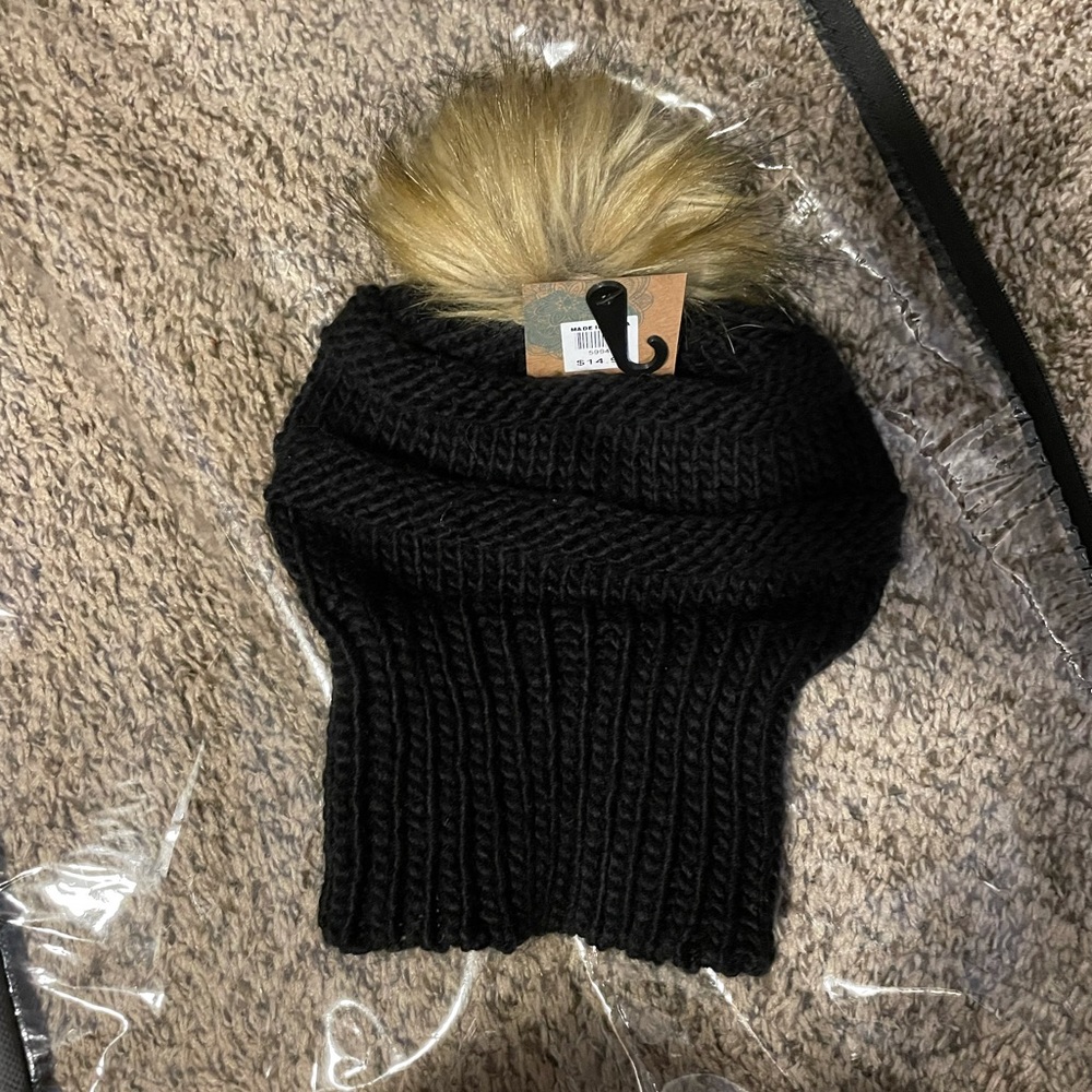 New knit Pom hat